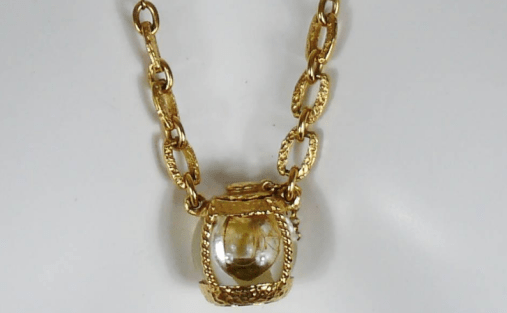 Champagne pendant.png