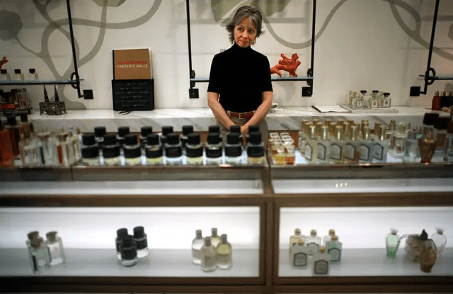 Barneys counter NYC 2.28.2009.png